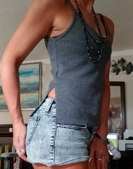 GUC, Brandy Melville open back side slit tank - Picture 8 of 8